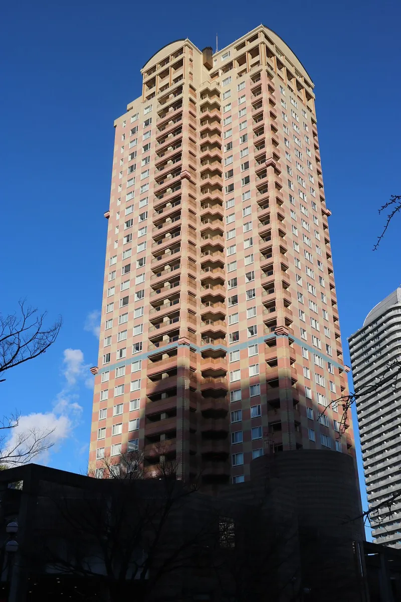 Key Money, Guarantors, and No-lease Fees: What Signing Your First Kobe Lease Actually Looks Like